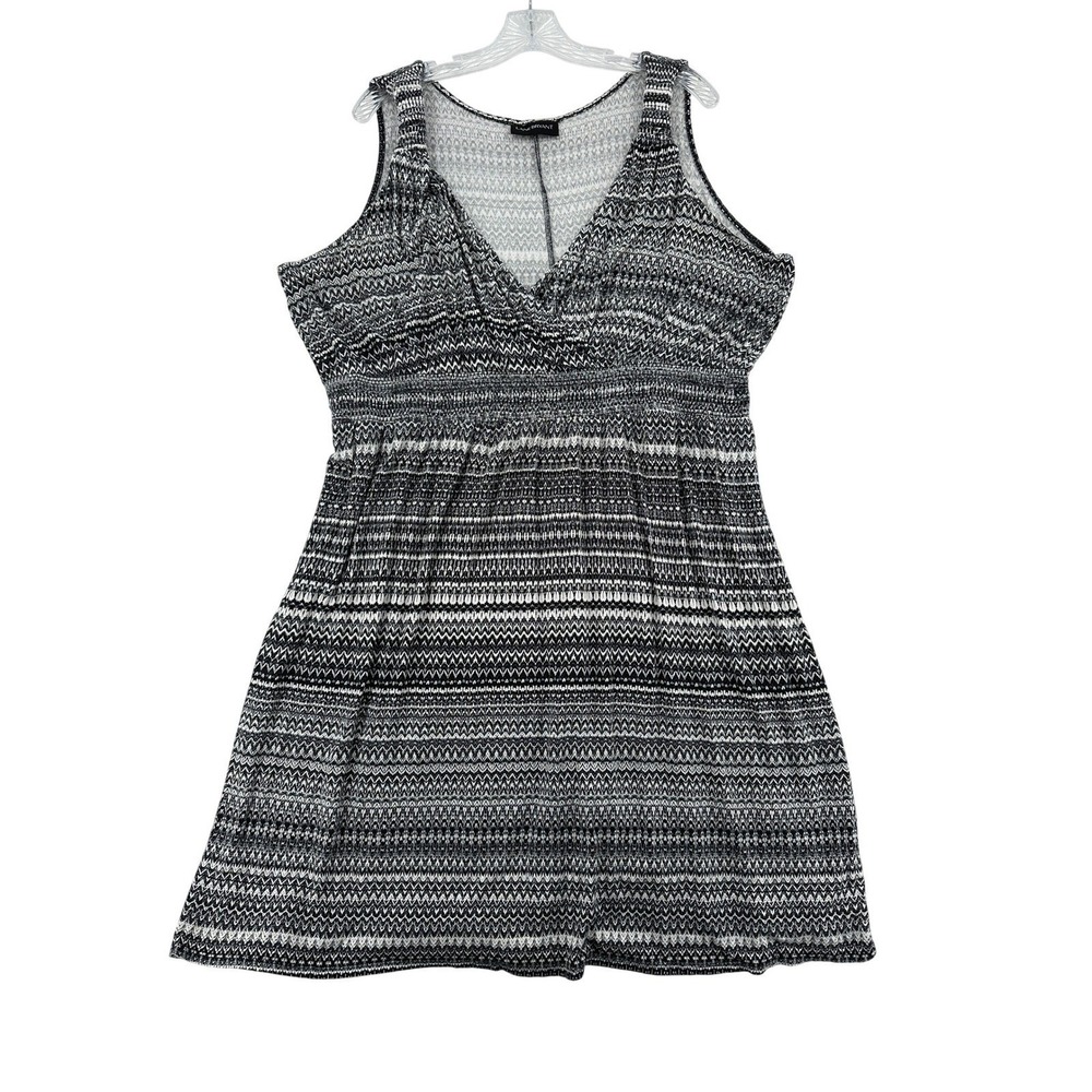Lane Bryant Black White Zigzag Geometric Smocked Empire Waist V-Neck Dress 22/24